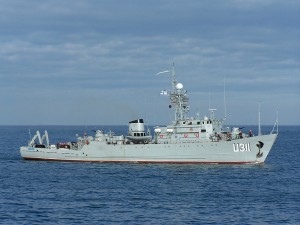 Морський тральщик “Черкаси” пішов на прорив російської блокади