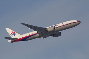 Жертвами бандитського обстрілу в небі над “ДНР” стали пасажири цивільного літака авіаліній Малайзії