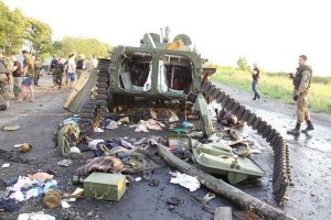 Батальйон “Азов” перетворив на купу металолому і лахміття ще два російські танки