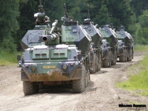 Польща готова постачати Україні зброю і військову техніку