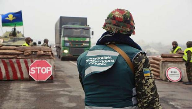 Двоє вояк регулярної армії РФ затримані українськими прикордонниками у Луганській області. Кажуть, що “заблукали”…