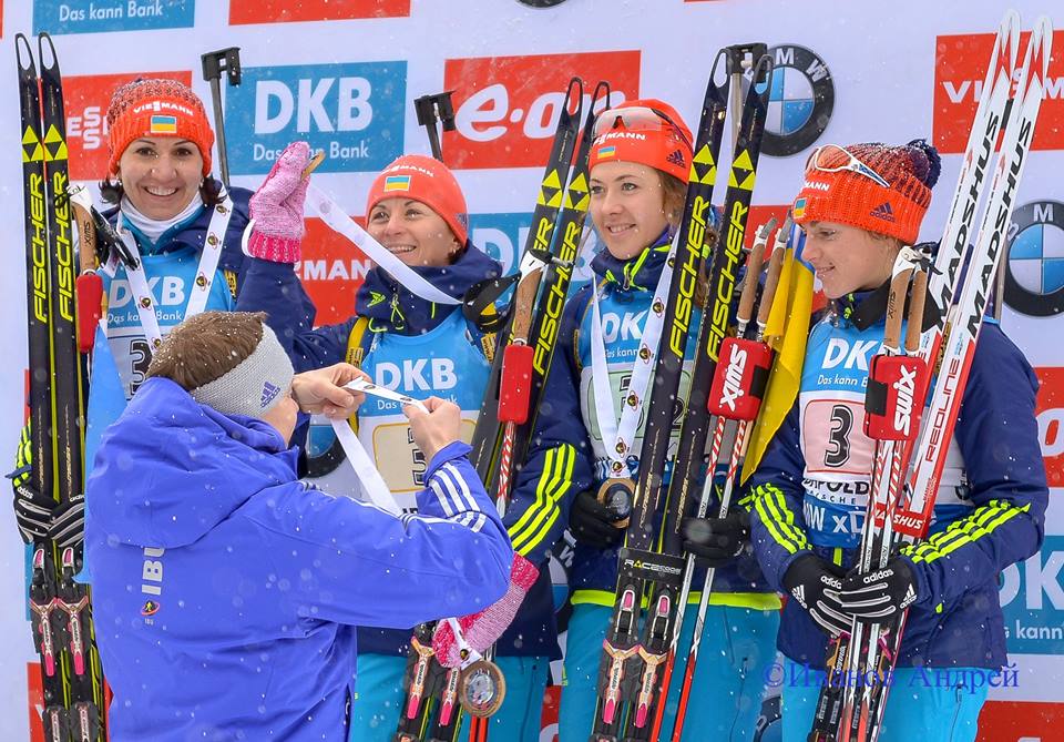 Збірна України з біатлону отримала “золото” Кубка світу