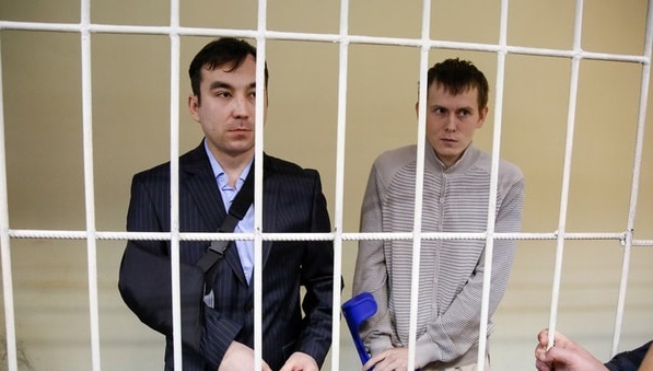 Полонених російських ГРУшників хотіли вбити дорогою до суду