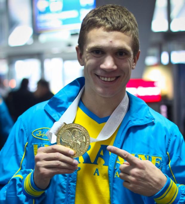 Боксер з Донбасу приніс Україні “золото” інтерконтинентального чемпіона
