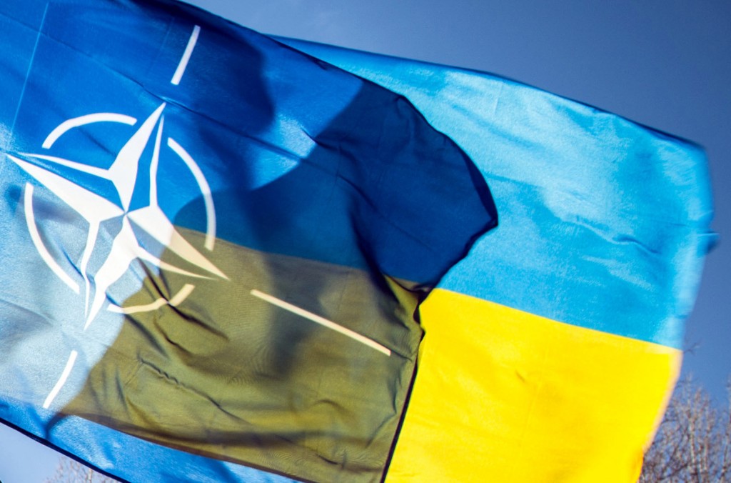 НАТО посилює співпрацю з Україною