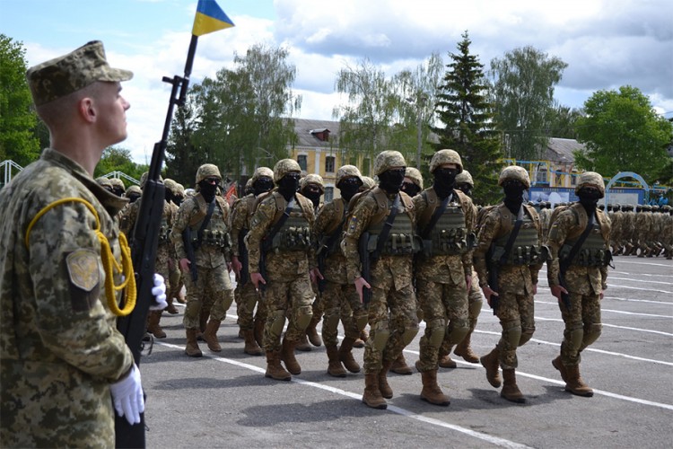 Україна перебудовує армію під стандарти НАТО