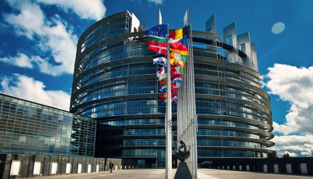 Комітет Європарламенту проголосував за безвіз для України
