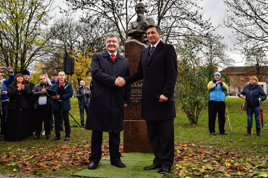 Президенти України і Словенії відкрили у Любляні пам’ятник Григорію Сковороді