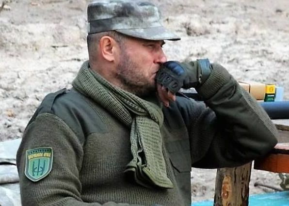 Дмитро Ярош: “Армія повинна бути якомога далі від політики”