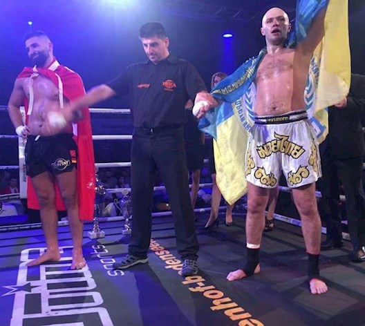 Боєць з Маріуполя приніс Україні “золото” чемпіонату світу з кікбоксингу