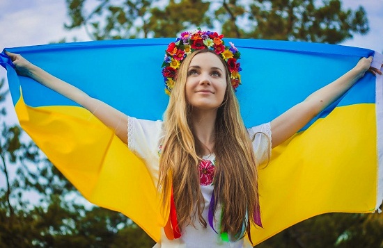 Дані соцдосліджень: значно зросла кількість молоді, що розмовляє українською мовою