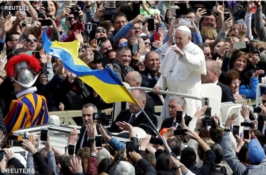Папа Римський у святковій промові побажав Україні миру