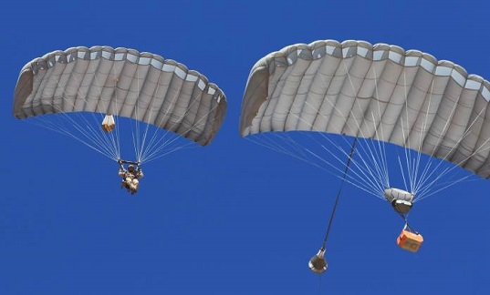 Українські десантники отримали американські парашутні системи