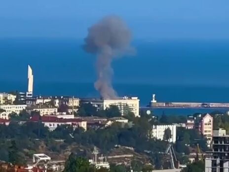 У Севастополі повідомили про повітряну атаку на штаб ЧФ росії – безпілотником, який окупанти не змогли збить