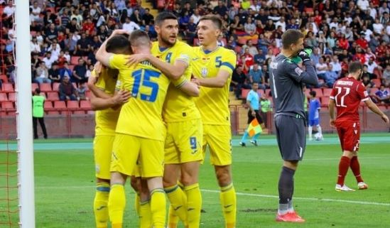 Збірна України з фуболу виграла у Вірменії з розгромним рахунком 5:0