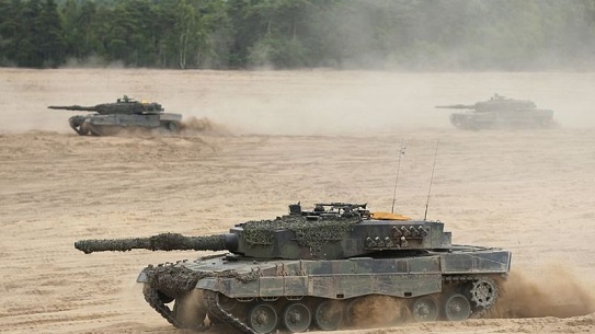 “Леопарди” виходять на полювання: Польща передає Україні знамениті німецькі танки