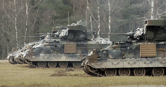Пентагон готовий надати Україні десятки бронемашин Bradley