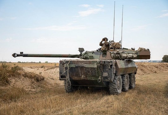 Франція відправляє Україні танки AMX-10RC і бронетранспортери Bastion