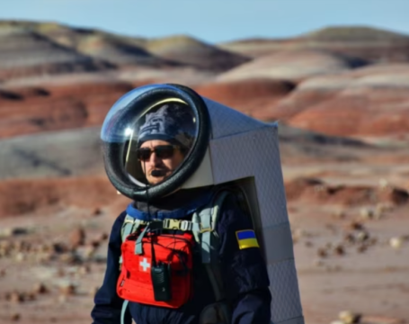 Українець очолив Марсіанську дослідницьку станцію у пустелі американської Юти